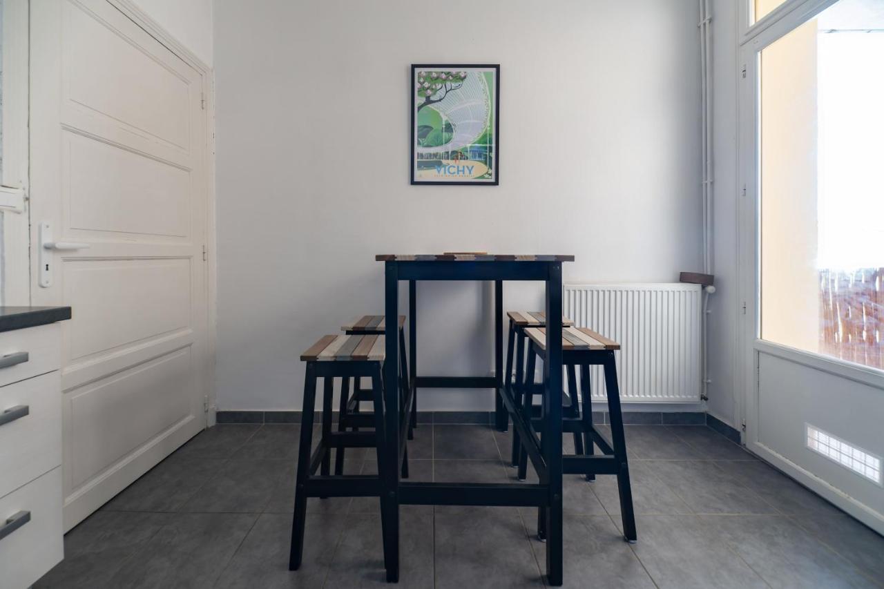 Le Belfort - Grand Appartement Avec Terrasse Et Parking Prive فيشي المظهر الخارجي الصورة